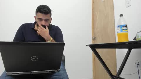 Snapshot of big_dad69 chatting on October 31, 8:54 pm Tommy online show from October 31, 8:54 pm