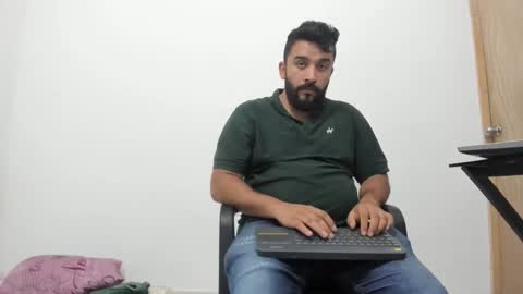 Snapshot of big_dad69 chatting on November 13, 10:41 pm Tommy online show from November 13, 10:41 pm