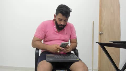 Snapshot of big_dad69 chatting on November 16, 4:12 pm Tommy online show from November 16, 4:12 pm