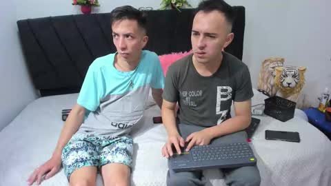 Snapshot of big_dicktop23 chatting on January 17, 5:16 pm john and cris online show from January 17, 5:16 pm