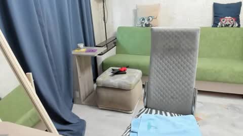 Snapshot of big_mam chatting on November 5, 2:44 am mom online show from November 5, 2:44 am