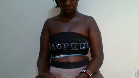 Snapshot of bigass_berry chatting on February 7, 5:16 pm bigass online show from February 7, 5:16 pm