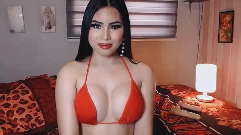 Snapshot of bigassslutdoll chatting on February 12, 7:58 am Mia online show from February 12, 7:58 am