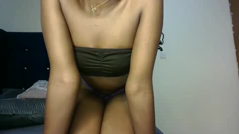 Snapshot of bigbaby004 chatting on March 27, 4:18 am bigbaby004 online show from March 27, 4:18 am