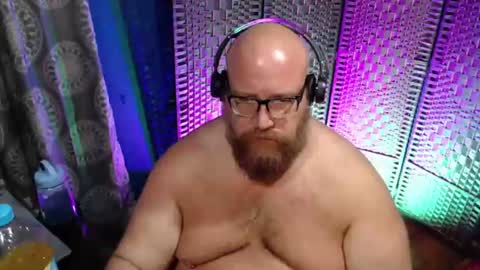 Snapshot of bigbear4cuddles chatting on June 21, 1:30 am BigBear4Cuddles online show from June 21, 1:30 am