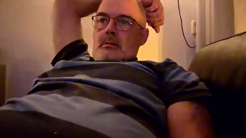 Snapshot of bigbibear88 chatting on October 4, 9:46 pm bigbibear88 online show from October 4, 9:46 pm