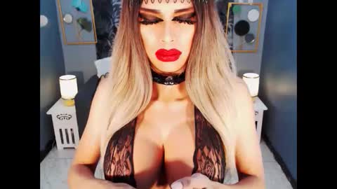 Loraine Cruz online show from February 6, 11:35 am