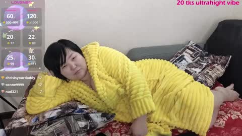 Snapshot of bigboobs55x chatting on December 11, 6:25 am Kira online show from December 11, 6:25 am