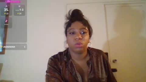 Ashley online show from December 7, 8:38 pm