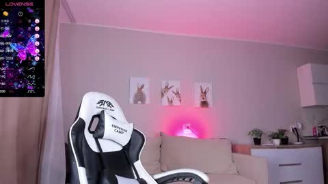 Alise online show from December 16, 11:26 am