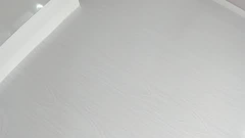   online show from October 25, 10:01 am