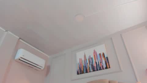   online show from February 8, 10:07 am