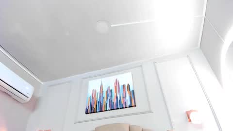   online show from March 22, 10:07 am