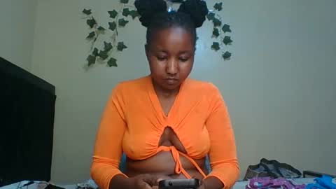Snapshot of bigboootyy chatting on September 11, 4:40 pm BigBoootyy online show from September 11, 4:40 pm