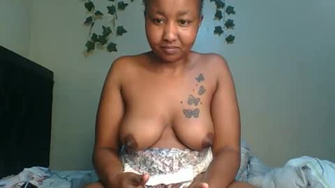 Snapshot of bigboootyy chatting on September 12, 7:14 pm BigBoootyy online show from September 12, 7:14 pm