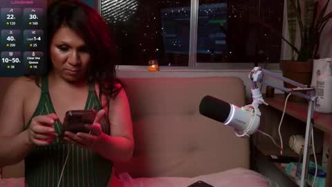 Snapshot of bigboottyxxx chatting on October 19, 6:47 am kyra Moor online show from October 19, 6:47 am