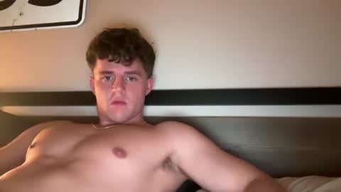 Snapshot of bigbootyburger1 chatting on February 28, 12:55 am bigbootyburger1 online show from February 28, 12:55 am