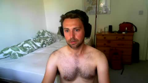 Snapshot of bigbrit_25 chatting on June 23, 10:24 am Big Brit online show from June 23, 10:24 am