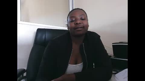 Snapshot of bigbumboobs98 chatting on September 24, 10:18 am bigbumboobs98 online show from September 24, 10:18 am