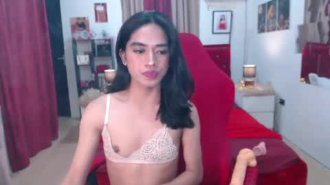 Snapshot of bigcassandrats chatting on February 16, 9:59 pm BIG COCK CASSANDRA online show from February 16, 9:59 pm