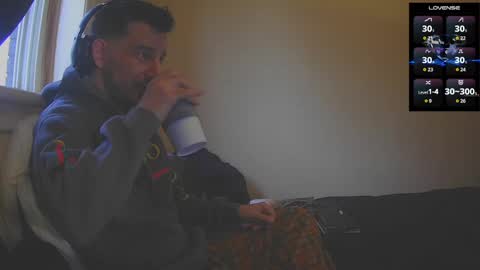 Snapshot of bigcawwwk chatting on October 20, 7:47 pm Jon - Im Straight online show from October 20, 7:47 pm