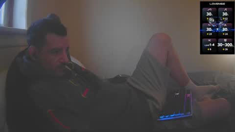 Jon - Im Straight online show from December 22, 5:43 pm