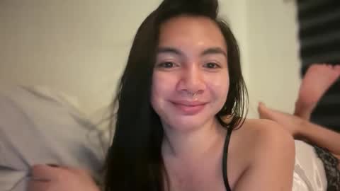 Snapshot of bigcock_yeng chatting on May 18, 4:24 pm Yeng online show from May 18, 4:24 pm