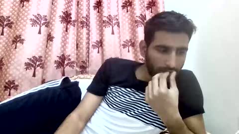 Snapshot of bigcockboy2580 chatting on November 6, 9:21 am akash online show from November 6, 9:21 am