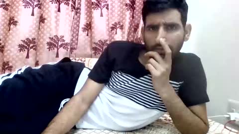 Snapshot of bigcockboy2580 chatting on November 7, 8:25 am akash online show from November 7, 8:25 am