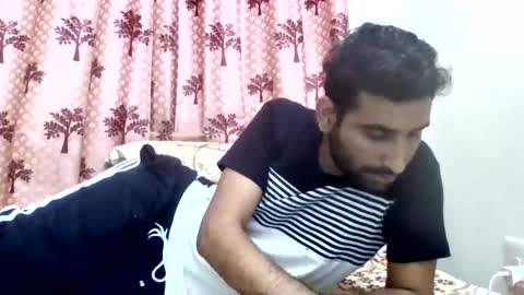 Snapshot of bigcockboy2580 chatting on November 9, 10:24 am akash online show from November 9, 10:24 am