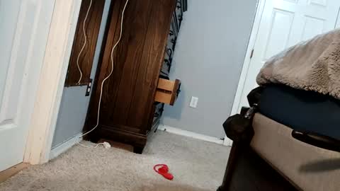 Snapshot of bigcockdaddy247 chatting on December 17, 5:07 am bigcockdaddy247 online show from December 17, 5:07 am