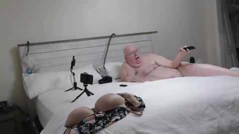 Snapshot of bigcraig123 chatting on November 24, 12:49 pm Craig online show from November 24, 12:49 pm