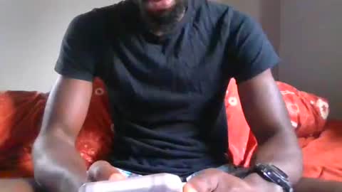 Snapshot of bigdickb917 chatting on December 15, 4:33 pm Sir Big dick B online show from December 15, 4:33 pm