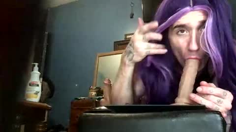 Snapshot of bigdickbandito3737 chatting on June 7, 1:15 pm bigdickbandito3737 online show from June 7, 1:15 pm