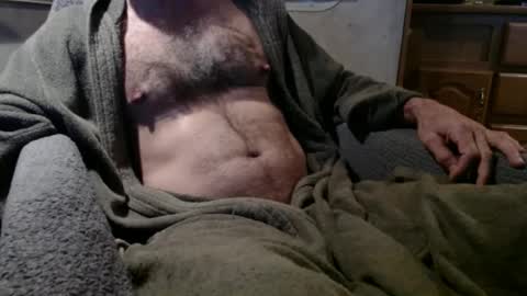 Snapshot of bigdickdaddy567130413 chatting on December 29, 11:40 am bigdickdaddy567130413 online show from December 29, 11:40 am