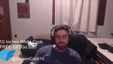 Snapshot of bigdickpfl chatting on April 17, 5:16 pm Call me Damon - online show from April 17, 5:16 pm