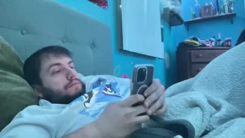 Snapshot of bigdickvin69 chatting on January 18, 4:15 am bigdickvin69 online show from January 18, 4:15 am