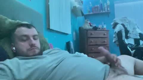 Snapshot of bigdickvin69 chatting on September 13, 5:40 am bigdickvin69 online show from September 13, 5:40 am