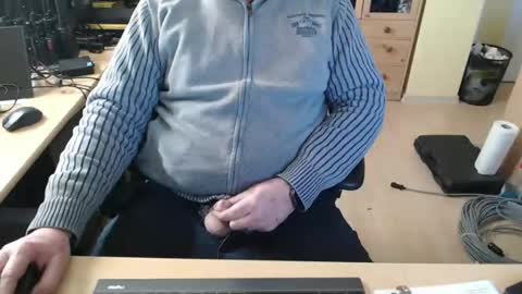 Snapshot of bigdoc3 chatting on April 7, 8:48 am Frank online show from April 7, 8:48 am