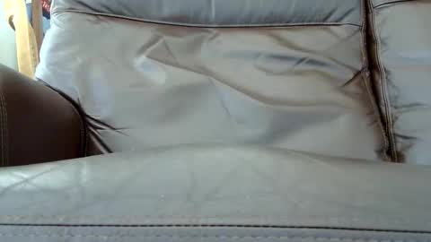 Snapshot of bigdog62_1 chatting on May 6, 7:52 pm Bigdog62 online show from May 6, 7:52 pm