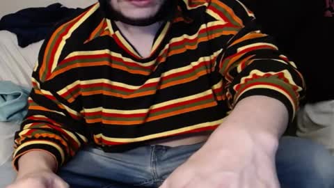 Snapshot of bigfeet420 chatting on December 3, 9:33 am Bigandthick online show from December 3, 9:33 am