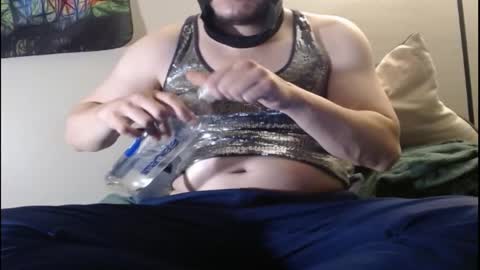 Snapshot of bigfeet420 chatting on March 11, 4:54 am Bigandthick online show from March 11, 4:54 am