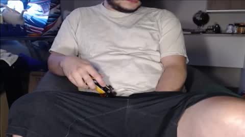 Snapshot of bigfeet420 chatting on September 14, 11:59 pm Bigandthick online show from September 14, 11:59 pm