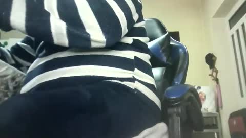 Snapshot of bigfish22222 chatting on December 3, 5:15 am bigfish22222 online show from December 3, 5:15 am