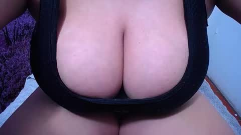  Sunny   online show from October 13, 9:37 pm