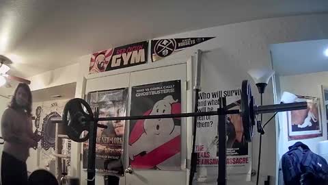 biggerisbetter21 online show from January 29, 1:37 am