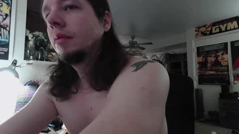 Snapshot of biggerisbetter21 chatting on February 1, 5:33 pm biggerisbetter21 online show from February 1, 5:33 pm