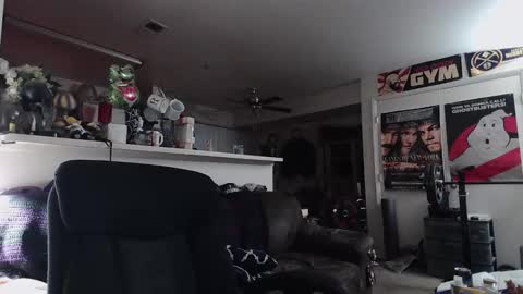 Snapshot of biggerisbetter21 chatting on February 25, 4:44 am biggerisbetter21 online show from February 25, 4:44 am