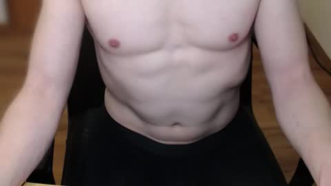 Snapshot of biggerjerky chatting on April 13, 6:41 am biggerjerky online show from April 13, 6:41 am