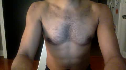 Snapshot of biggie216168 chatting on February 20, 2:18 am biggie216168 online show from February 20, 2:18 am